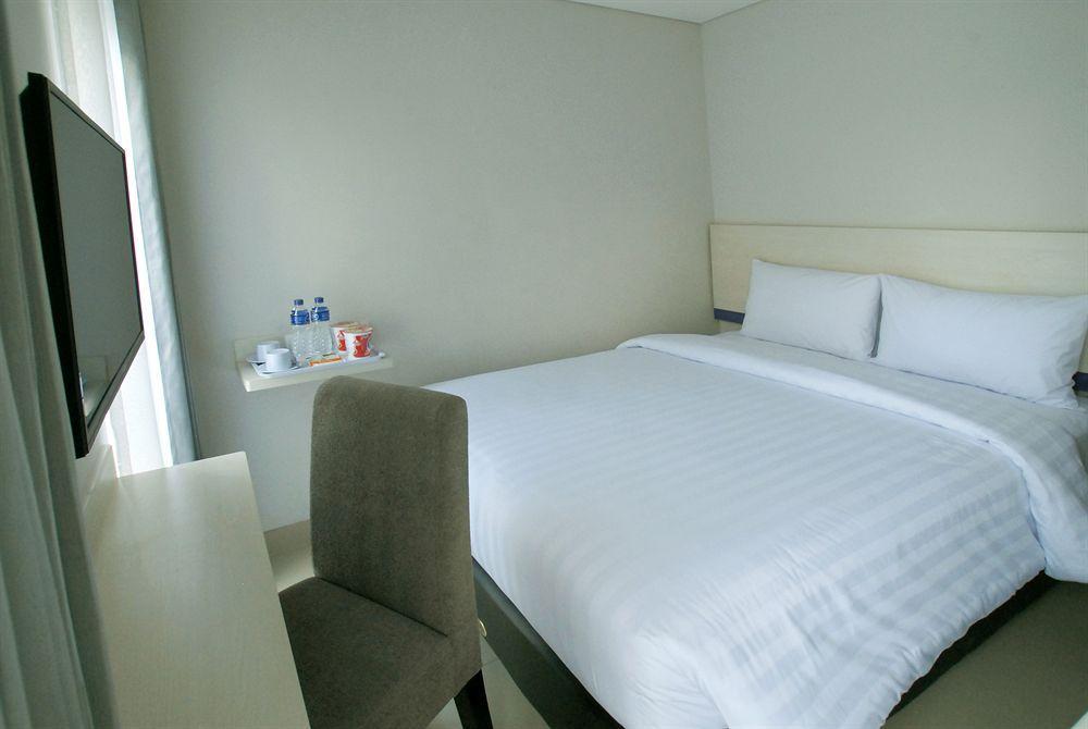Vio Hotel Veteran Bandung Exteriör bild