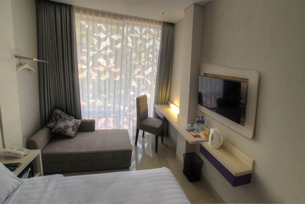 Vio Hotel Veteran Bandung Exteriör bild