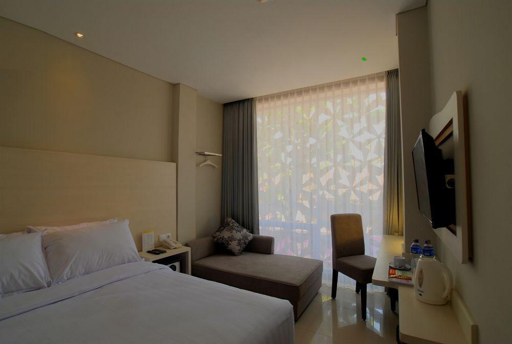Vio Hotel Veteran Bandung Exteriör bild