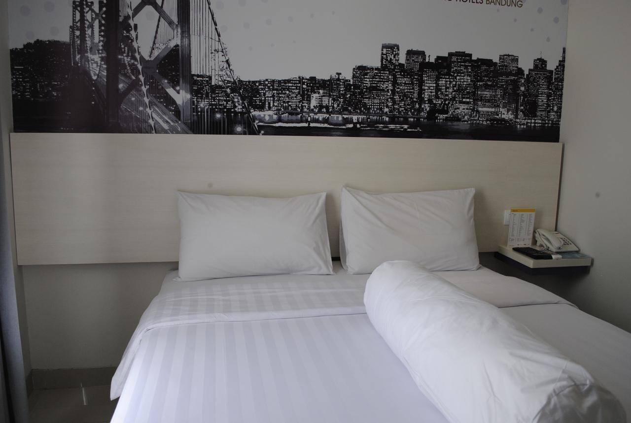 Vio Hotel Veteran Bandung Exteriör bild